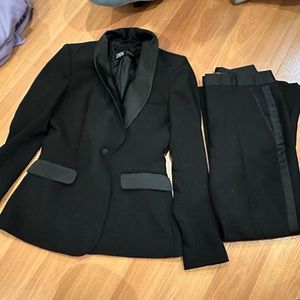 Women’s tuxedo - black
